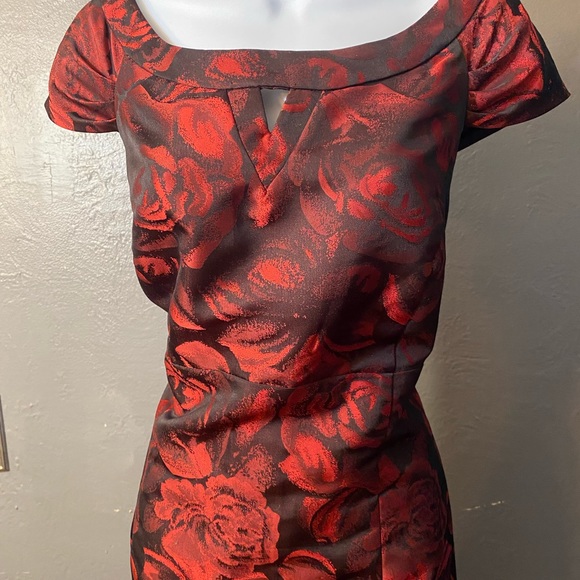 LIZ CLAIBORNE Black and red jacquard Rose Pattern Dress - Picture 7 of 16